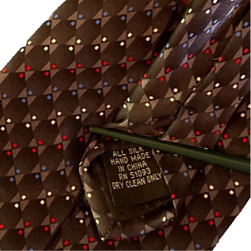Ferucci Silk Geometric Tie Black base 4” x
60” Classic Vintage Style (3/$25)